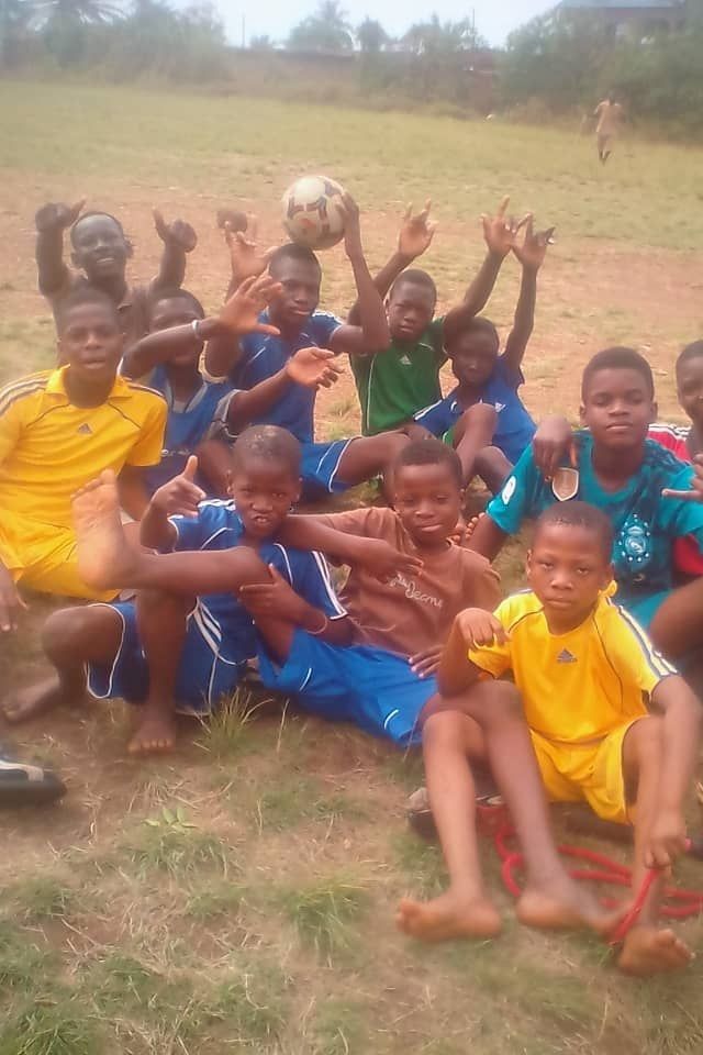L'équipe de football des élèves de l'école des enfants à déficience auditive de Kpalimé